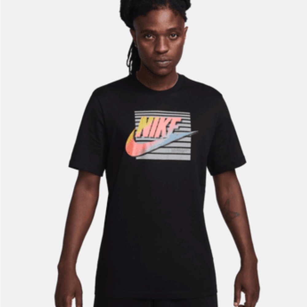Nike Sportswear Men's Black Graphic Tee
